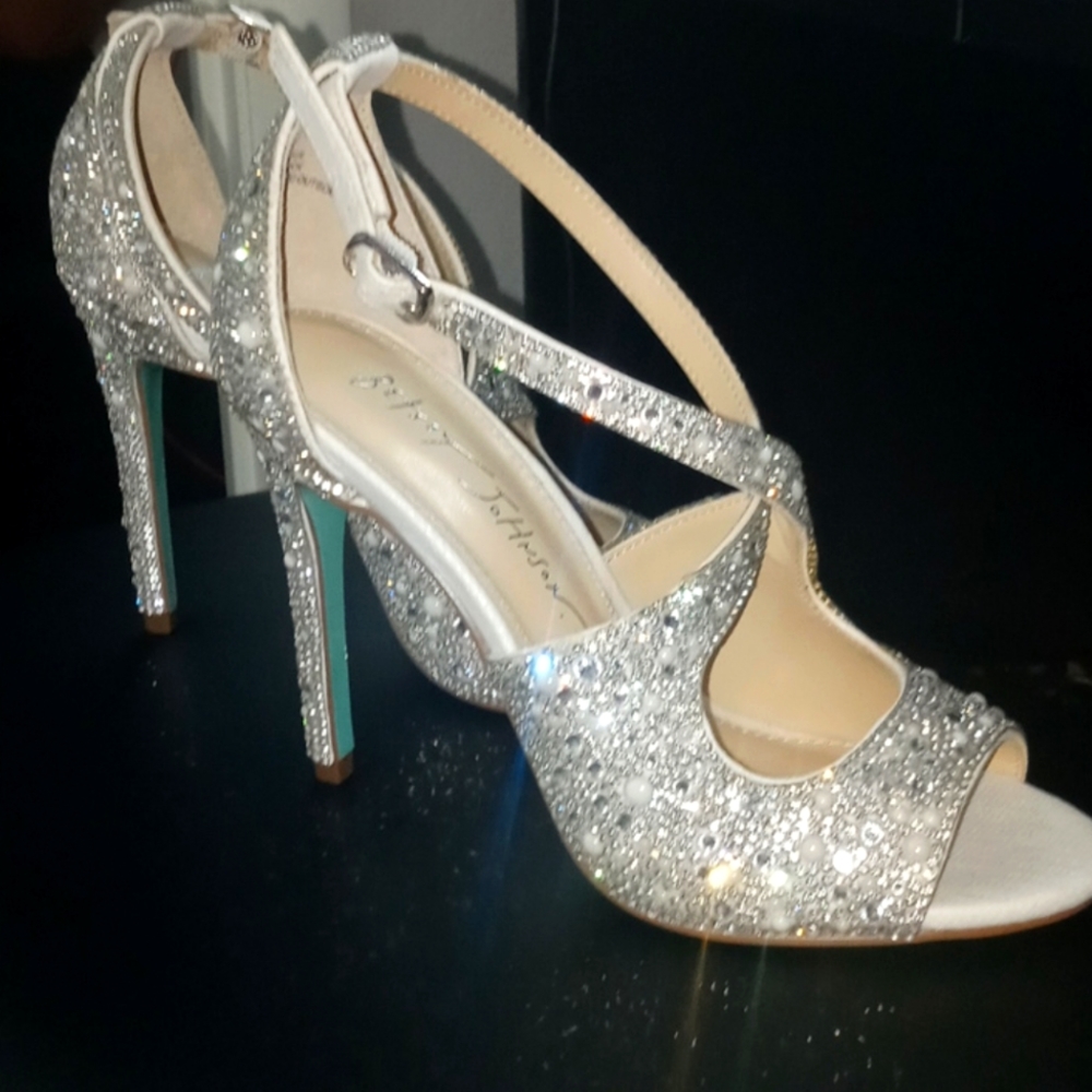 *SPARKLE*Betsey Johnson Tiffany blue bottem$